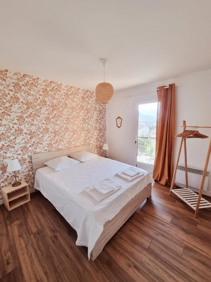Bel Appartement Centre Ville 3 Chambres Сен-Флоран Экстерьер фото